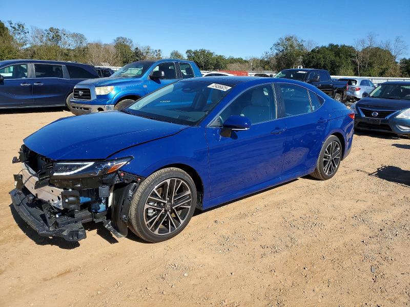 TOYOTA CAMRY XSE 2025 with VIN 4T1DAACK3SU076014 - Photo from auction