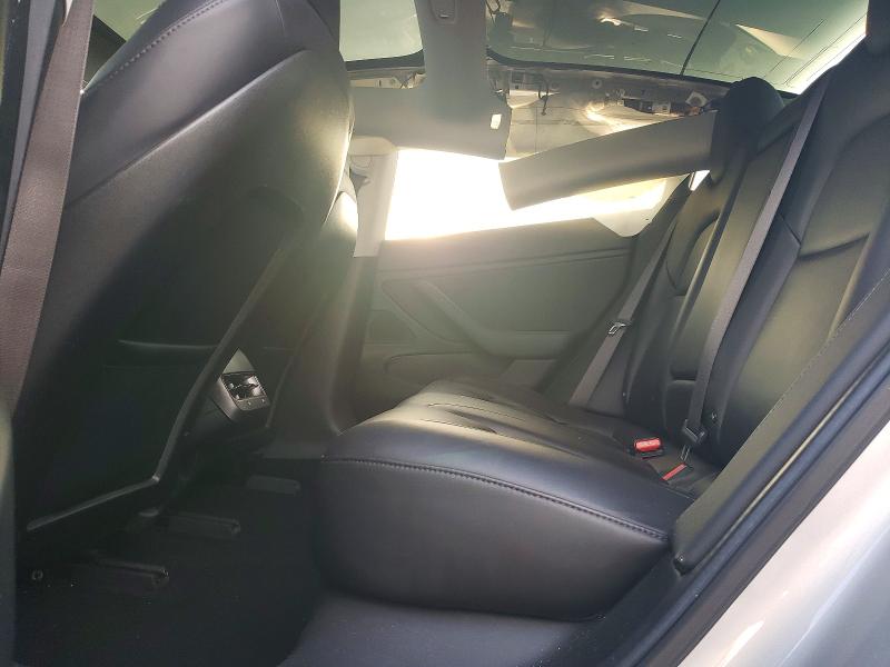 Zdjęcie 10 z aukcji – 2018 TESLA MODEL 3 z VIN 5YJ3E1EA4JF095316