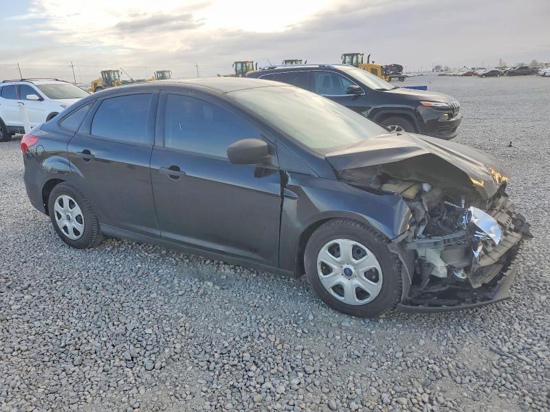 Photo 4 from auction – 2016 FORD FOCUS S with VIN 1FADP3E28GL225631