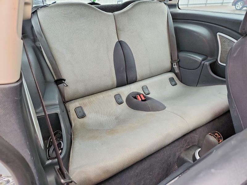 Photo 10 from auction – 2005 MINI COOPER S with VIN WMWRE33415TD93070