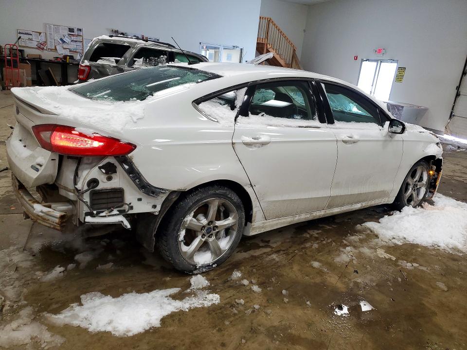 Photo 3 from auction – 2016 FORD FUSION SE with VIN 3FA6P0T92GR168089