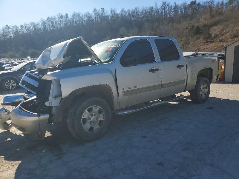 CHEVROLET SILVERADO 2011 with VIN 3GCPKSE38BG394739 - Photo from auction