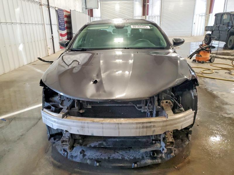 Photo 5 from auction – 2016 CHRYSLER 200 LIMITE with VIN 1C3CCCAB0GN166882