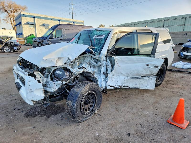 TOYOTA 4RUNNER SR 2018 with VIN JTEZU5JR2J5172861 - Photo from auction