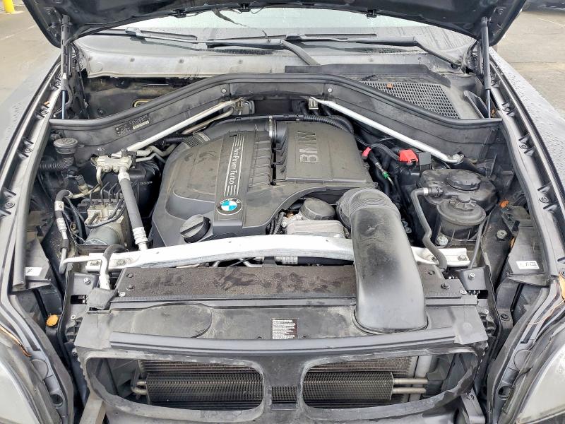Photo 11 from auction – 2013 BMW X5 XDRIVE3 with VIN 5UXZV4C57D0E04895