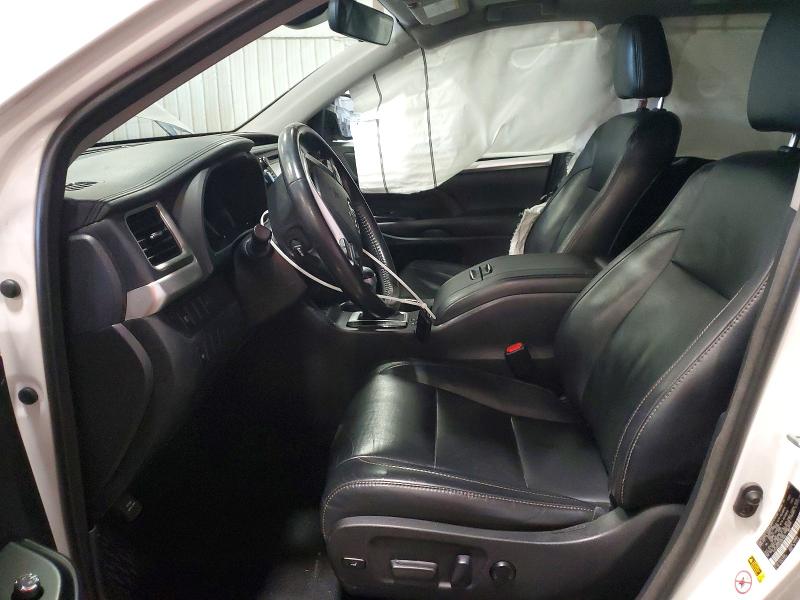 Photo 7 from auction – 2018 TOYOTA HIGHLANDER with VIN 5TDJGRFH3JS051363