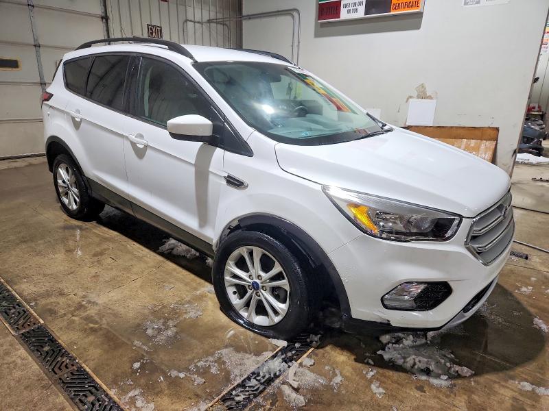 Photo 4 from auction – 2018 FORD ESCAPE SE with VIN 1FMCU9GD7JUD33588
