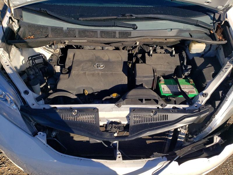 Photo 12 from auction – 2014 TOYOTA SIENNA LE with VIN 5TDKK3DC1ES503100
