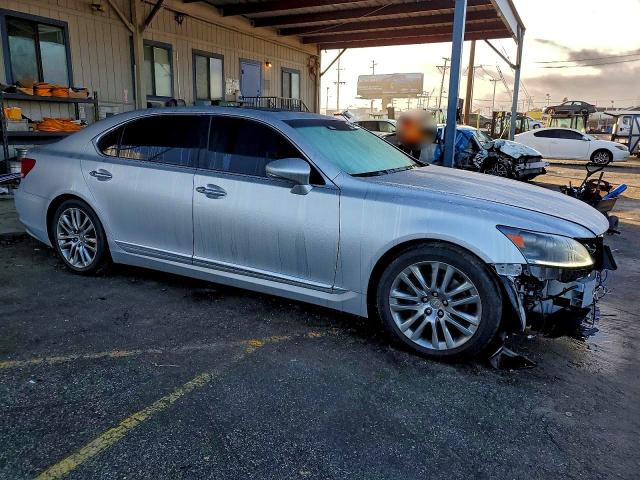 Photo 4 from auction – 2013 LEXUS LS with VIN JTHGL1EF8D5047275
