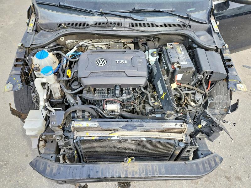 Photo 11 from auction – 2014 VOLKSWAGEN JETTA SE with VIN 3VWD07AJ2EM437985