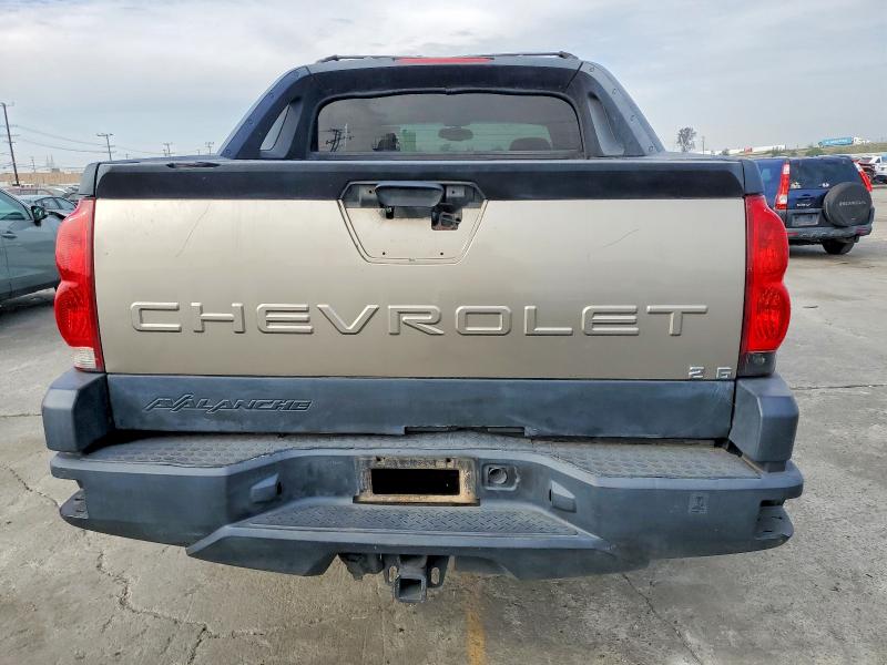Photo 6 from auction – 2003 CHEVROLET AVALANCHE with VIN 3GNEC13T93G149264