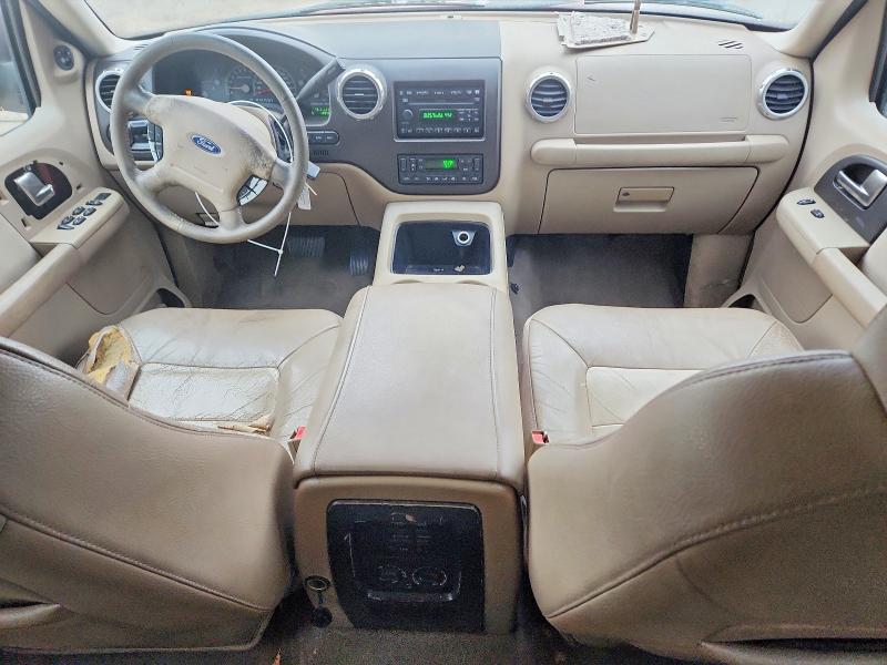Photo 8 from auction – 2004 FORD EXPEDITION with VIN 1FMPU17L54LA50269