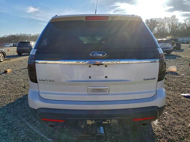 Photo 6 from auction – 2014 FORD EXPLORER L with VIN 1FM5K7F85EGB32803