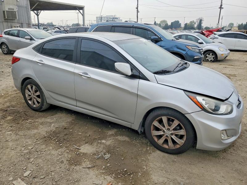 Photo 4 from auction – 2012 HYUNDAI ACCENT with VIN KMHCU4AE7CU247138