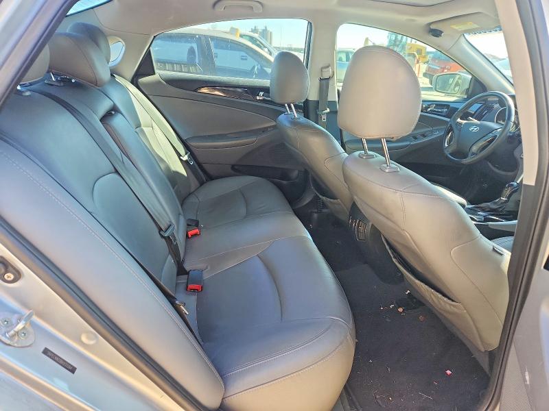 Photo 10 from auction – 2011 HYUNDAI SONATA SE with VIN 5NPEC4AC0BH233394