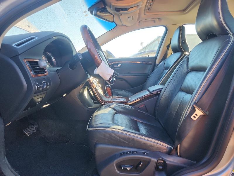 Photo 7 from auction – 2010 VOLVO S80 V8 with VIN YV1852AR1A1122062