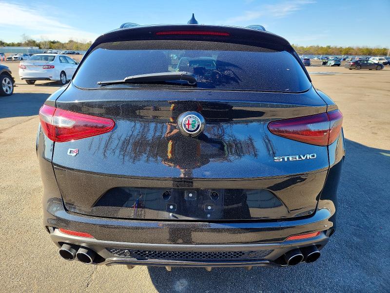Photo 6 from auction – 2019 ALFA ROMEO STELVIO QU with VIN ZASPAKEV2K7C52877