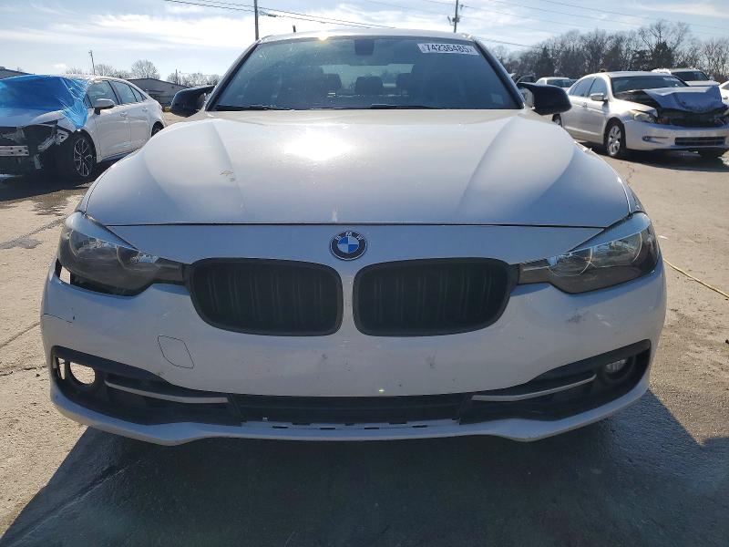 Photo 5 from auction – 2017 BMW 330 with VIN WBA8B9G55HNU49236
