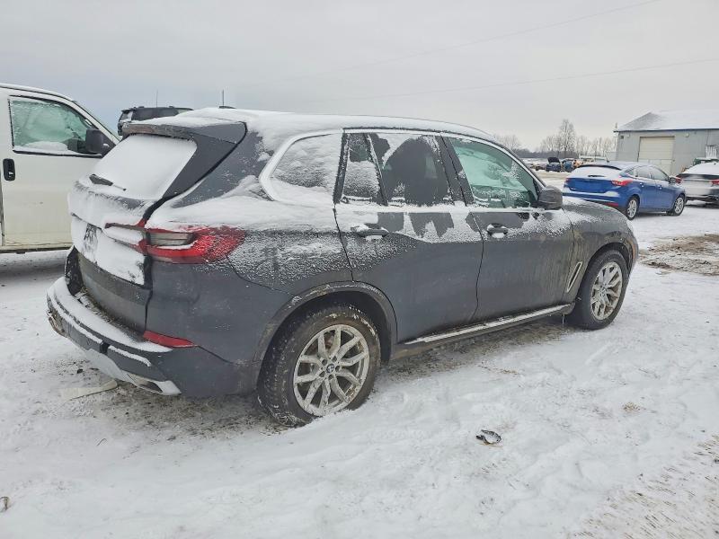 Photo 3 from auction – 2023 BMW X5 XDRIVE4 with VIN 5UXCR6C01P9P95890