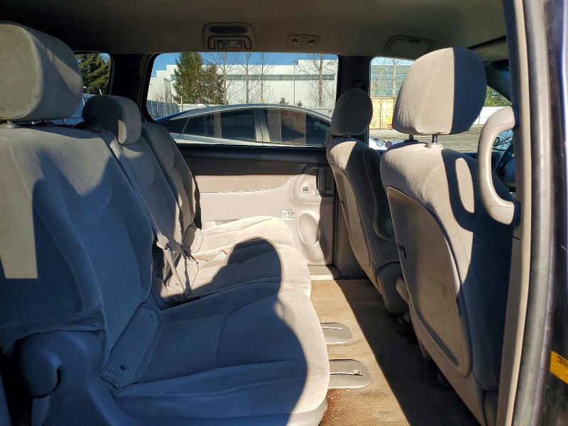 Photo 11 from auction – 2006 TOYOTA SIENNA CE with VIN 5TDZA29C16S495571