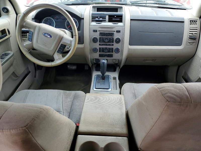 Photo 8 from auction – 2011 FORD ESCAPE XLT with VIN 1FMCU0DG4BKB14871
