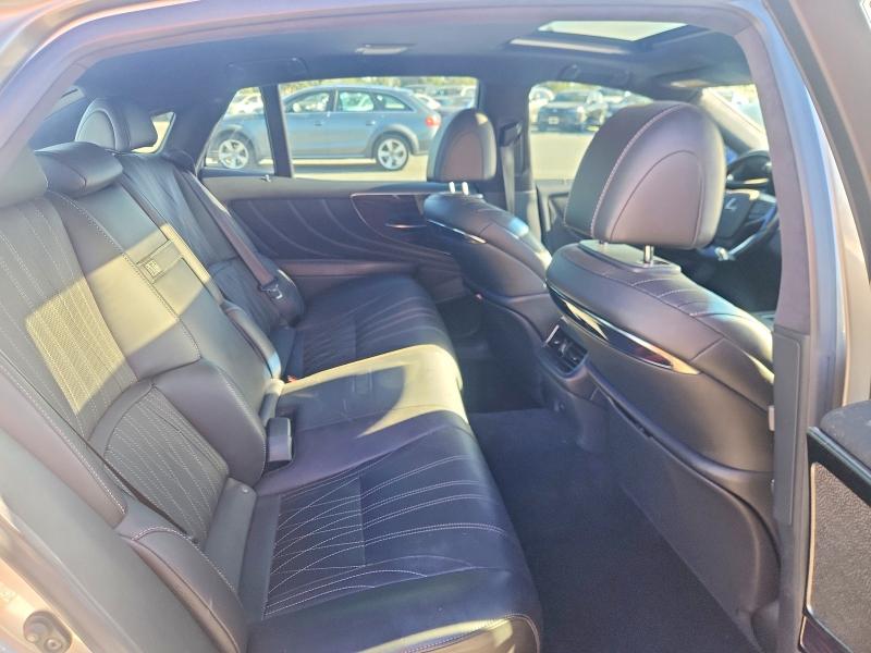 Photo 10 from auction – 2018 LEXUS LS with VIN JTHB51FF2J5005912