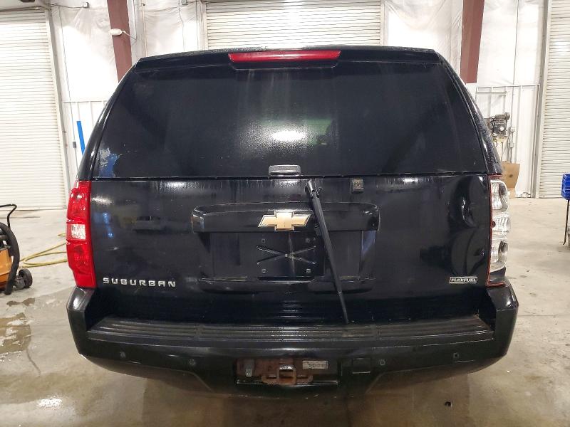 Photo 6 from auction – 2007 CHEVROLET SUBURBAN with VIN 3GNFK16387G148874
