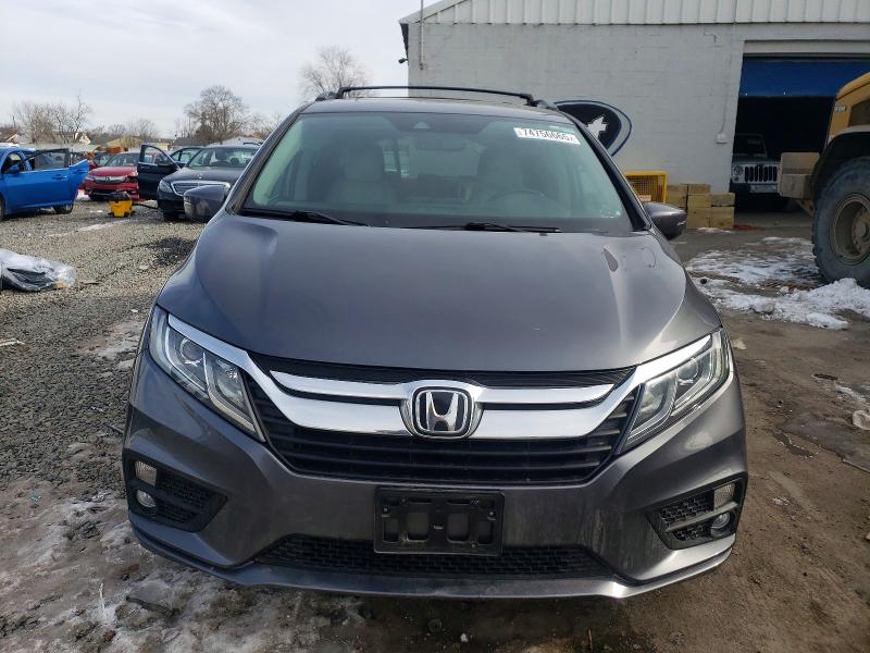Photo 5 from auction – 2018 HONDA ODYSSEY with VIN 5FNRL6H76JB043313
