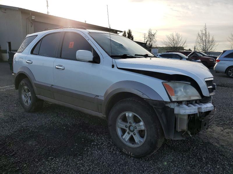 Photo 4 from auction – 2005 KIA SORENTO with VIN KNDJD733355340938