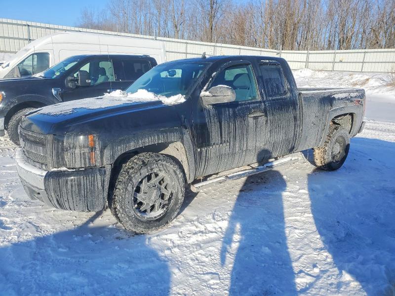 CHEVROLET SILVERADO 2007 مع رقم تعريف المركبة 1GCEK19C87E502514 - صورة من المزاد