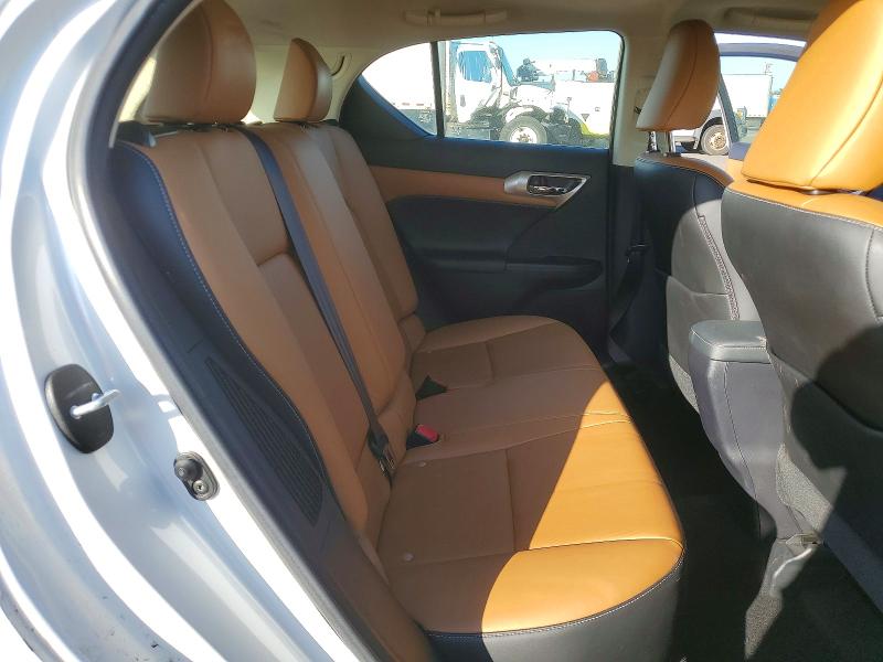 Photo 10 from auction – 2015 LEXUS CT 200 with VIN JTHKD5BH5F2217231