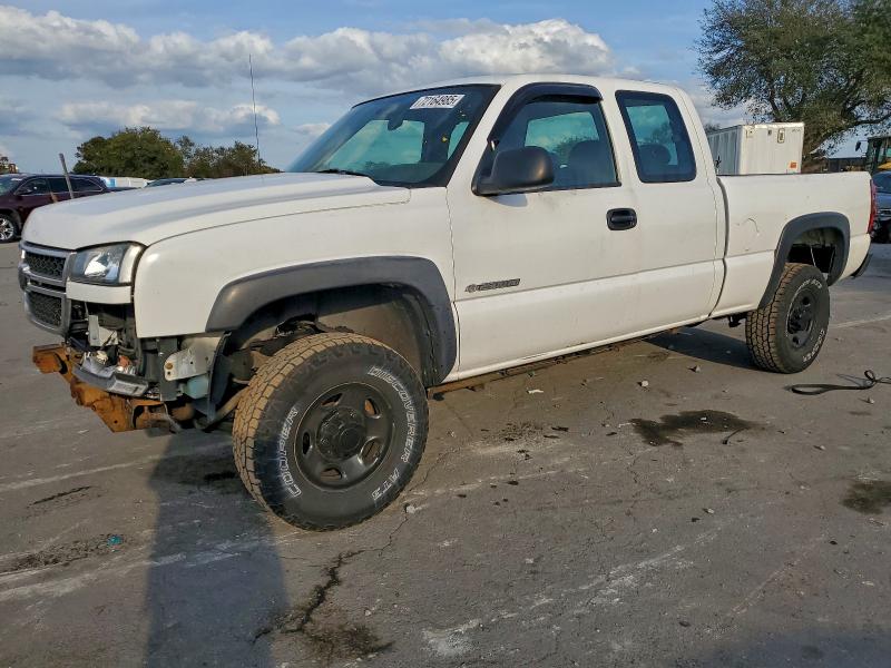 CHEVROLET SILVERADO 2006 z numerem VIN 1GCHC29U66E259258 - Zdjęcie z aukcji