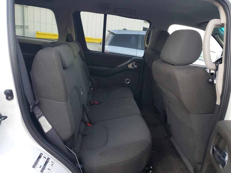 Photo 11 from auction – 2005 NISSAN PATHFINDER with VIN 5N1AR18W05C735569