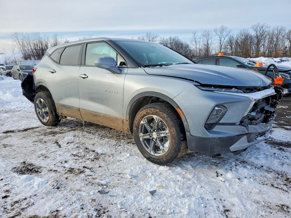 Photo 4 from auction – 2025 CHEVROLET BLAZER with VIN 3GNKBCR44SS212350