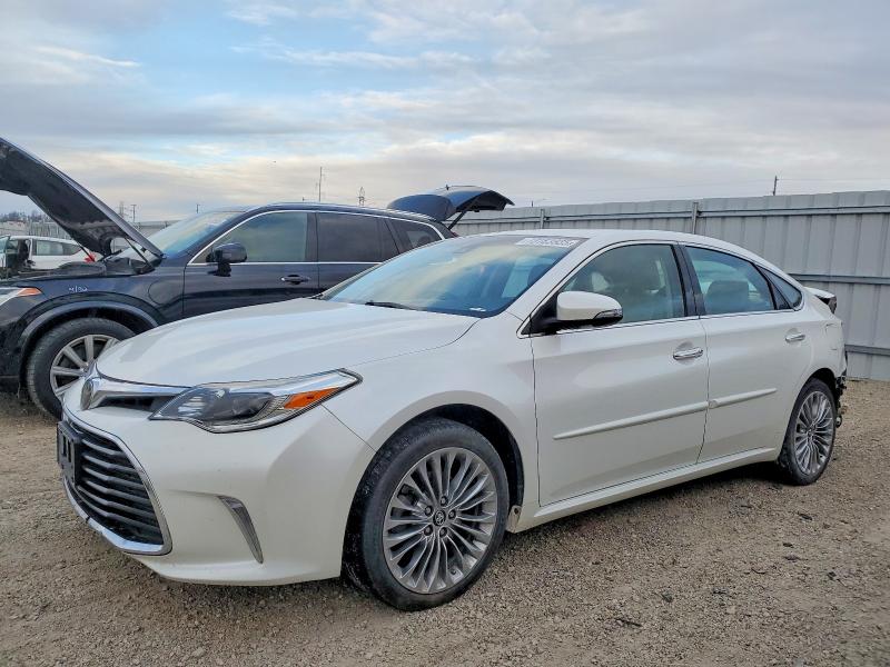TOYOTA AVALON XLE 2018 with VIN 4T1BK1EB8JU277164 - Photo from auction