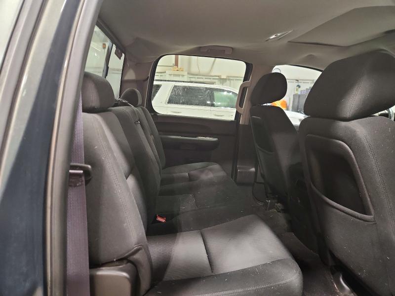 Photo 10 from auction – 2011 CHEVROLET SILVERADO with VIN 3GCUKSE25BG212781