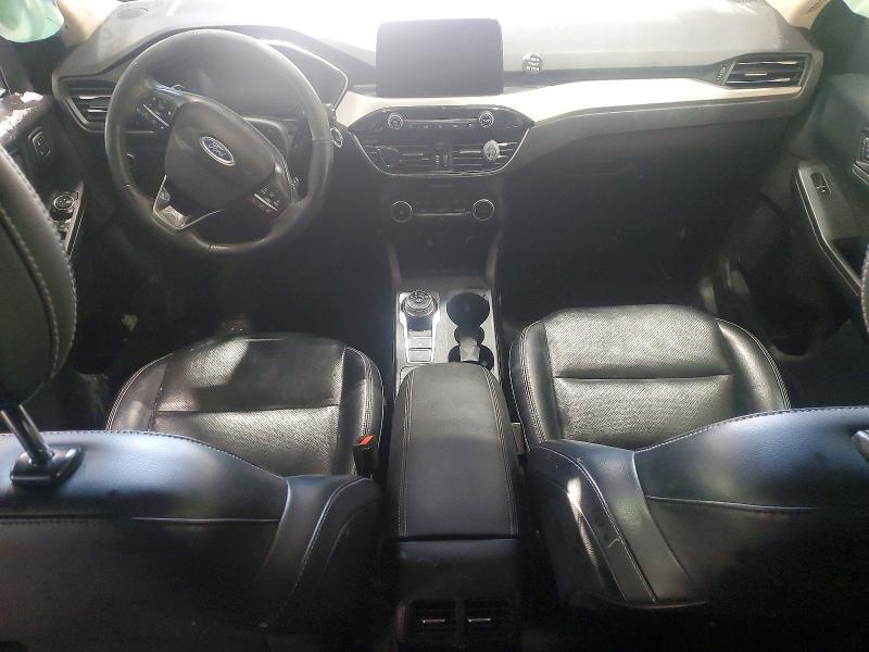 Photo 8 from auction – 2020 FORD ESCAPE SEL with VIN 1FMCU9H97LUA39329