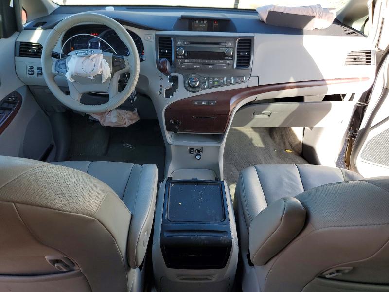 Photo 8 from auction – 2012 TOYOTA SIENNA with VIN 5TDYK3DC0CS259494
