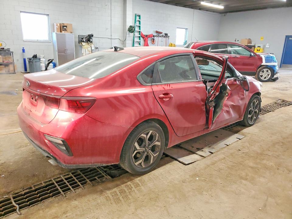 Photo 3 from auction – 2020 KIA FORTE with VIN 3KPF24AD7LE182191