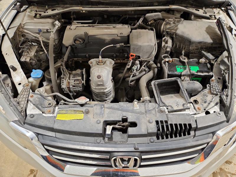Photo 11 from auction – 2015 HONDA ACCORD EX with VIN 1HGCR2F70FA051599