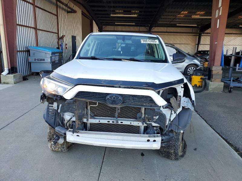 Photo 5 from auction – 2018 TOYOTA 4RUNNER with VIN JTEBU5JR4J5548476