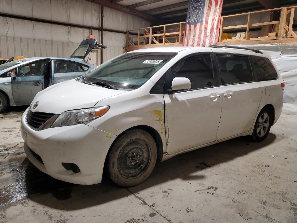 TOYOTA SIENNA LE 2014 with VIN 5TDKK3DC5ES506064 - Photo from auction