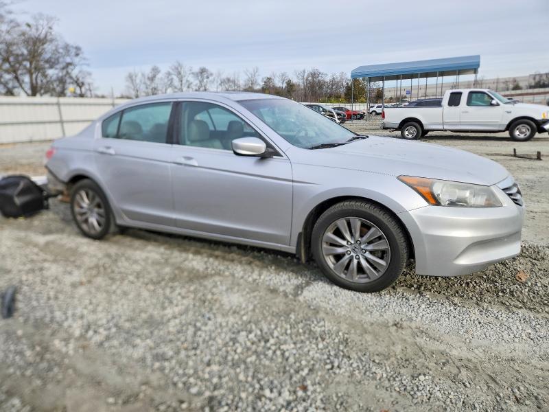 Photo 4 from auction – 2011 HONDA ACCORD EXL with VIN 1HGCP2F84BA102241