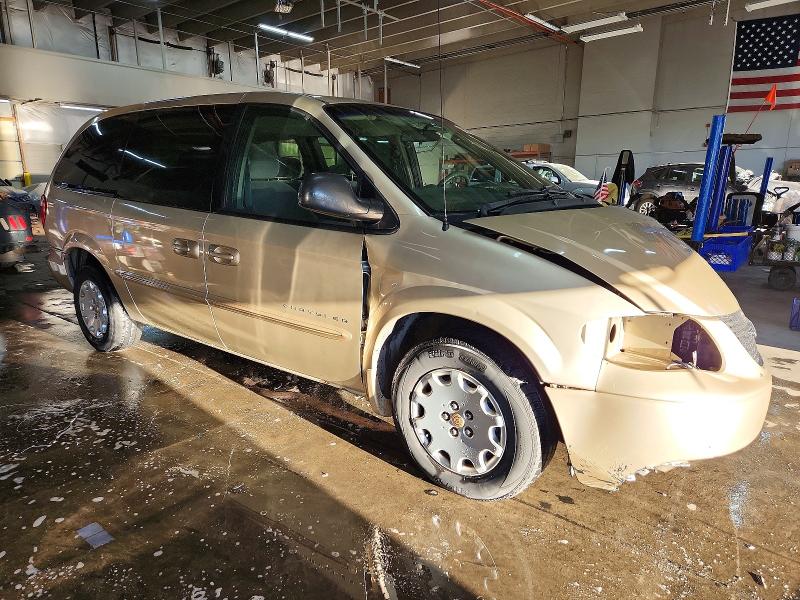 Photo 4 from auction – 2001 CHRYSLER TOWN & COU with VIN 2C8GP44G31R115271