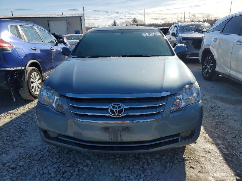 Photo 5 from auction – 2005 TOYOTA AVALON XL with VIN 4T1BK36BX5U025853
