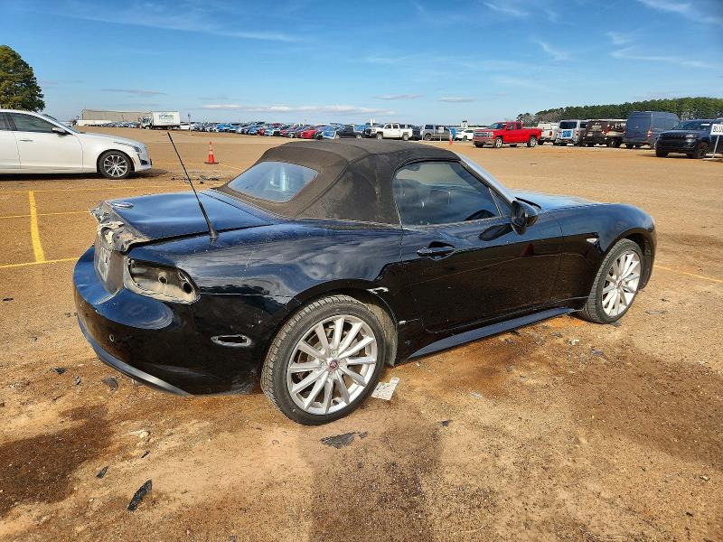Photo 3 from auction – 2017 FIAT 124 SPIDER with VIN JC1NFAEK5H0107607
