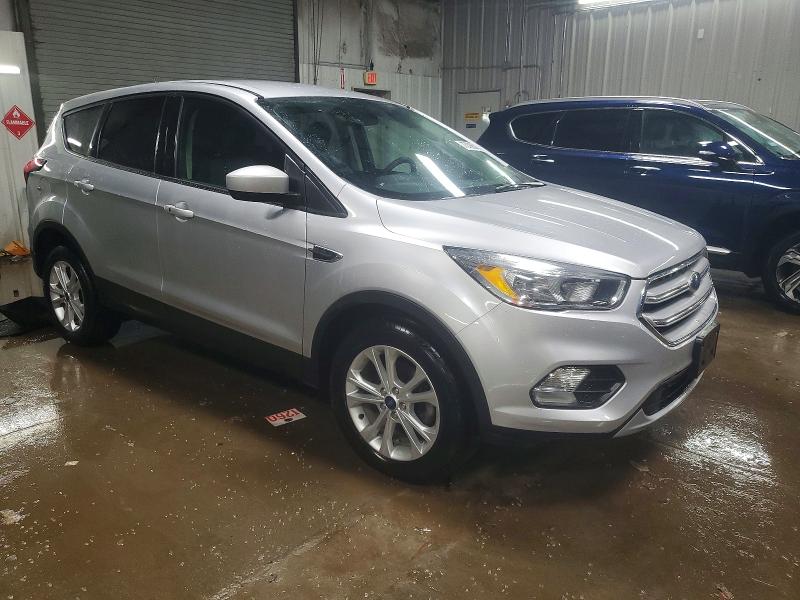 Photo 4 from auction – 2019 FORD ESCAPE SE with VIN 1FMCU0GD0KUA13638