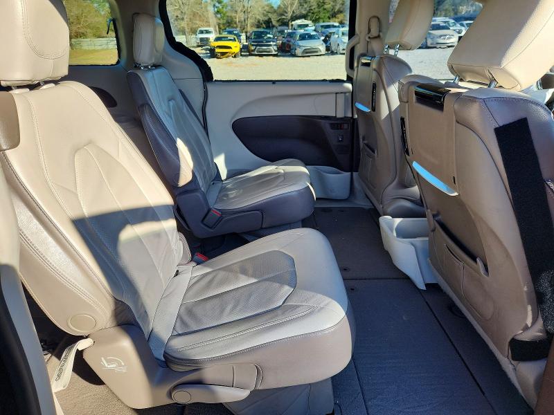 Photo 11 from auction – 2018 CHRYSLER PACIFICA with VIN 2C4RC1EG2JR293448