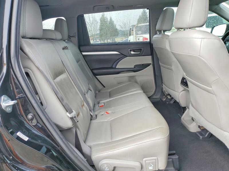 Photo 11 from auction – 2015 TOYOTA HIGHLANDER with VIN 5TDJKRFH0FS211561