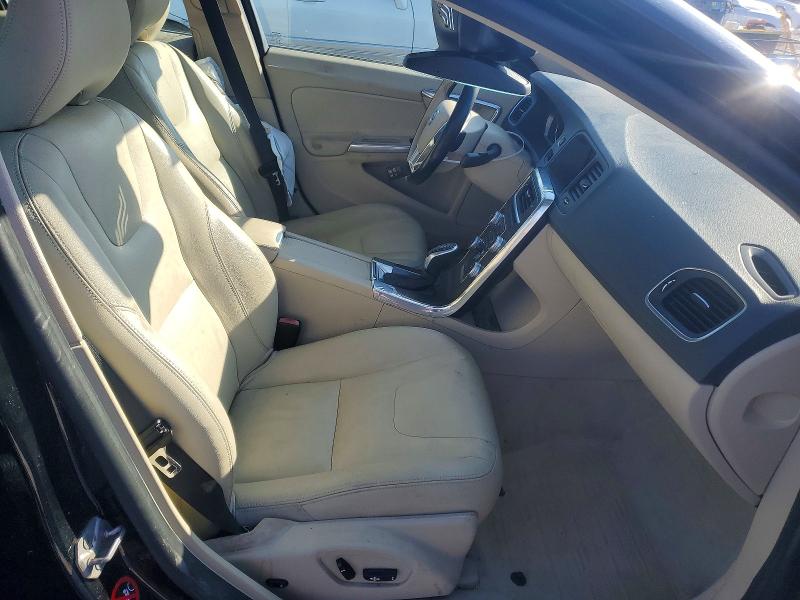 Photo 7 from auction – 2015 VOLVO S60 PREMIE with VIN YV1612TK7F1343367